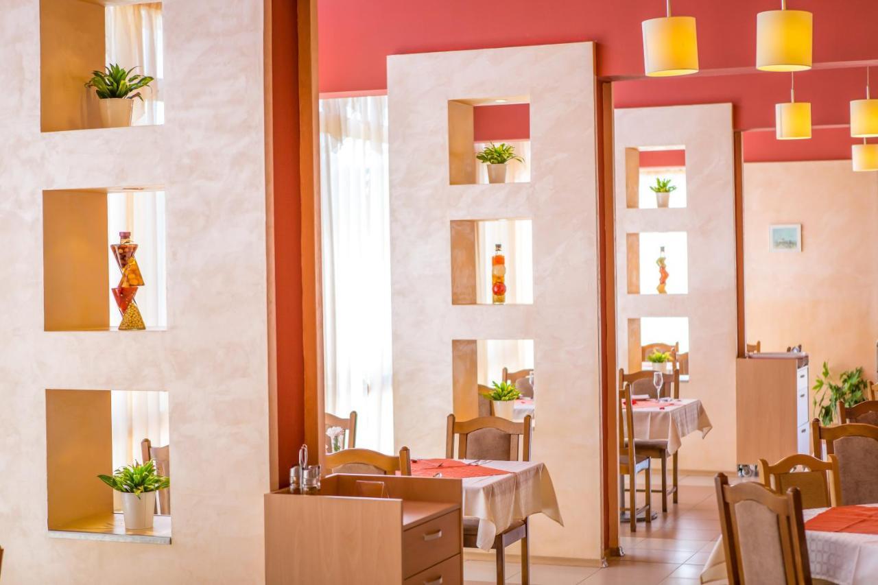 Hotel Longosa Slăntjev Brjag Exteriör bild